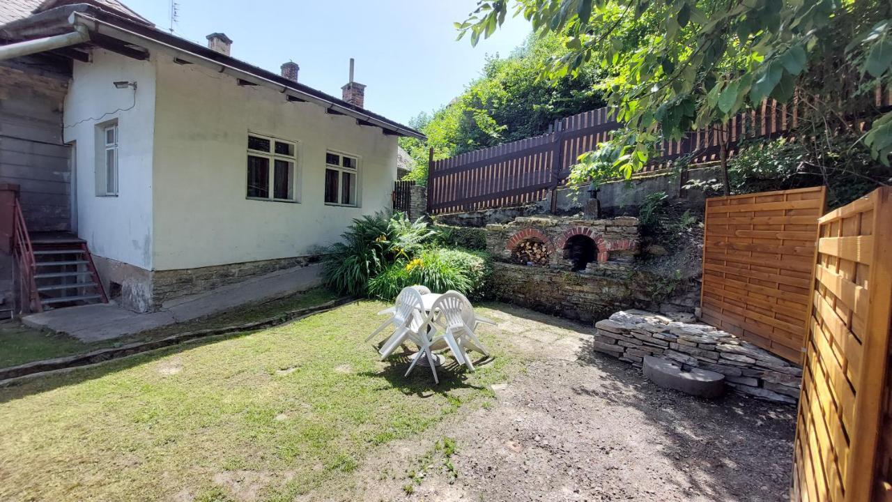 Ubytovani Pod Hradbami Nové Město nad Metují Bagian luar foto